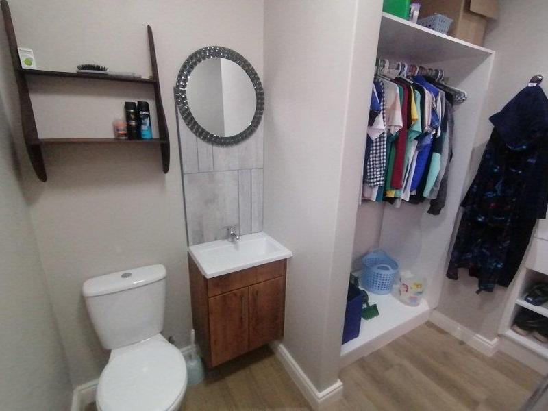 5 Bedroom Property for Sale in Monte Christo Western Cape